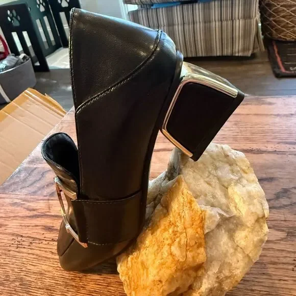 Black Leather square Toe Loafer Heels Gold Hardware Size 5 NWOT - Picture 5 of 11